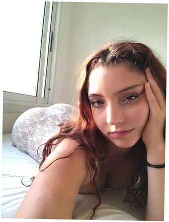 2007emily Голе фотографије OnlyFans 12