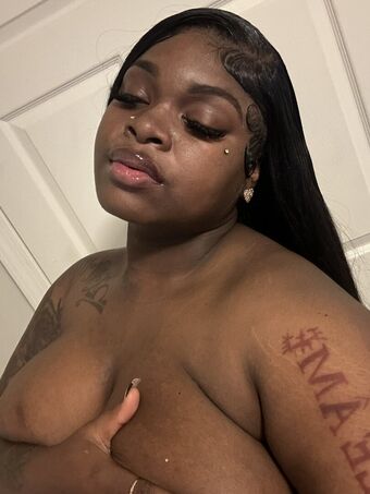 1charnaa Голе фотографије OnlyFans 3