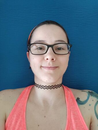 2DKiri Голе фотографије OnlyFans 7