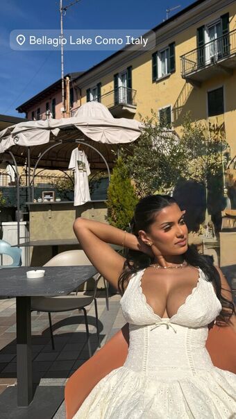 Abida Голе фотографије OnlyFans 52