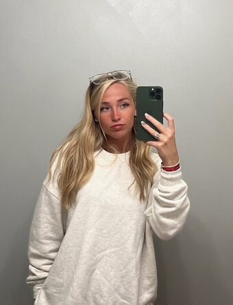 Addy B Голе фотографије OnlyFans 19