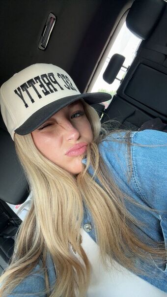 Addy B Голе фотографије OnlyFans 26