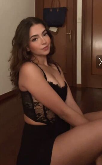 Adriana Carballo Голе фотографије OnlyFans 10