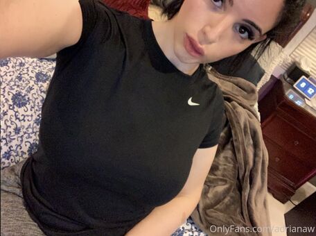adrianaw Голе фотографије OnlyFans 3