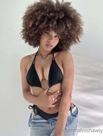 afroshawty Голе фотографије OnlyFans 35