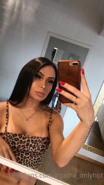 Agatha Onlyhot Голе фотографије OnlyFans 6