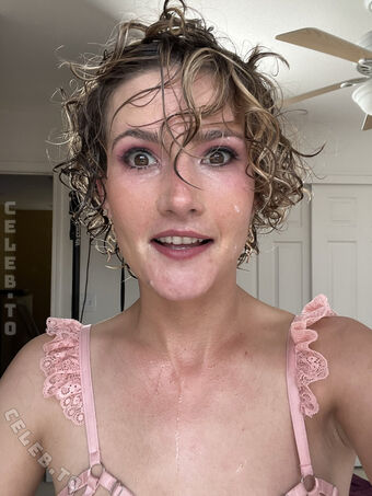 Ahanu Reed Голе фотографије OnlyFans 70