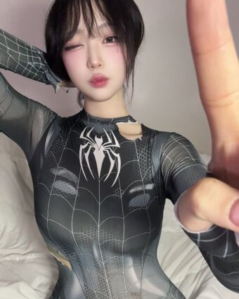 AHRI Голе фотографије OnlyFans 11