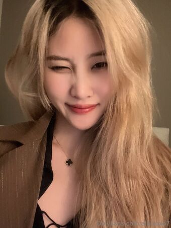 aiaixoxo7 Голе фотографије OnlyFans 17