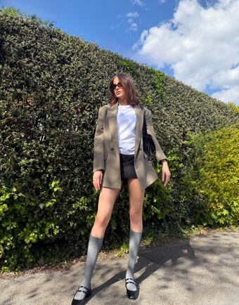 Airyemerald_ Голе фотографије OnlyFans 1