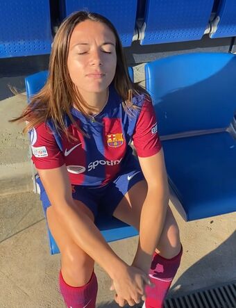 Aitana Bonmatí Голе фотографије OnlyFans 88