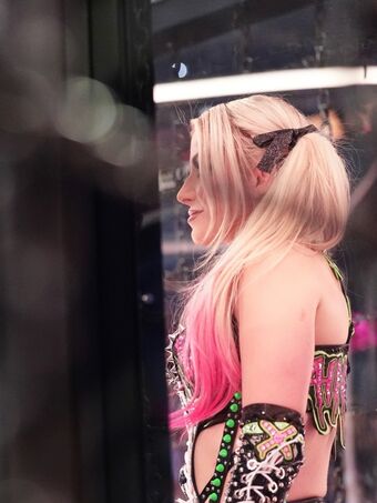 Alexa Bliss Голе фотографије OnlyFans 196