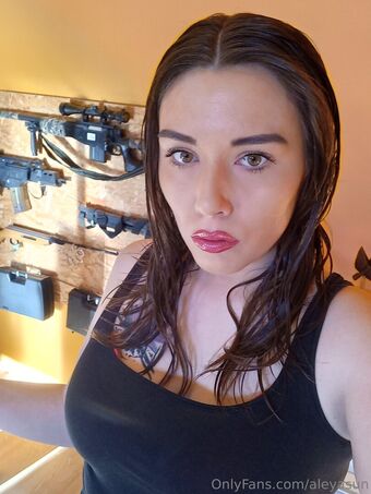 aleyasun Голе фотографије OnlyFans 12