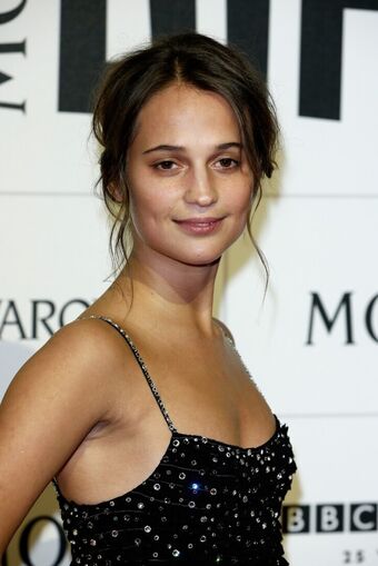 Alicia Vikander