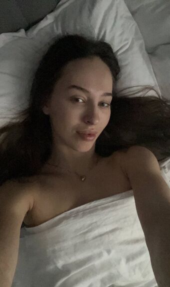 alinasollo Голе фотографије OnlyFans 8