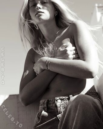 Alisa Winkler Голе фотографије OnlyFans 23