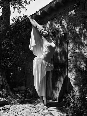 Amelia Hamlin Голе фотографије OnlyFans 29