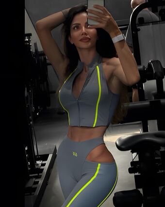 Aminova Inna Голе фотографије OnlyFans 325