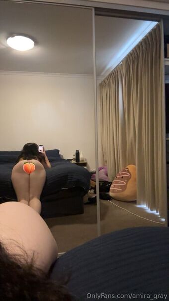amira_gray