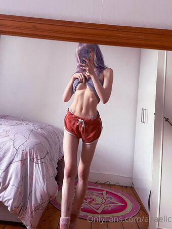 Anaelic Голе фотографије OnlyFans 57