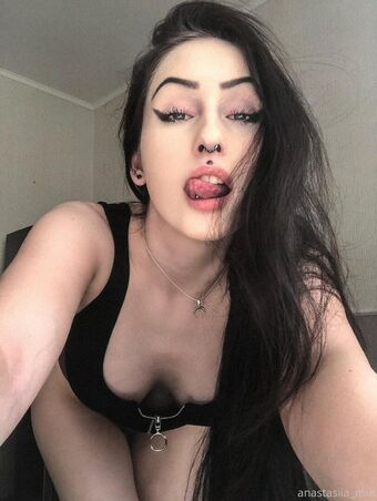 Anastasia Mut Голе фотографије OnlyFans 31
