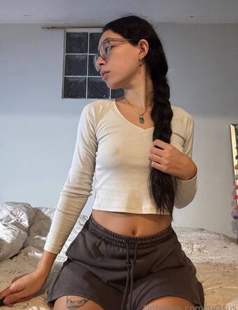 anasus Голе фотографије OnlyFans 12