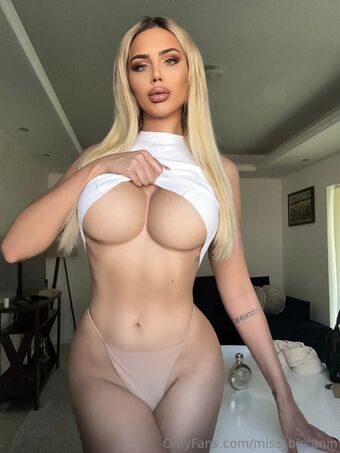 Andreana Bircanin Голе фотографије OnlyFans 1