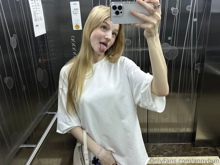 annybun Голе фотографије OnlyFans 10