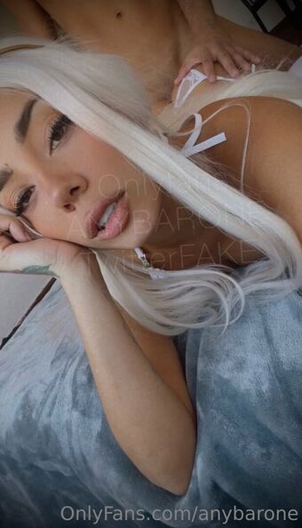 anybarone Голе фотографије OnlyFans 40