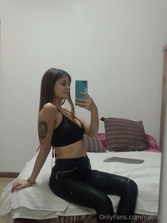 aprilna Голе фотографије OnlyFans 16