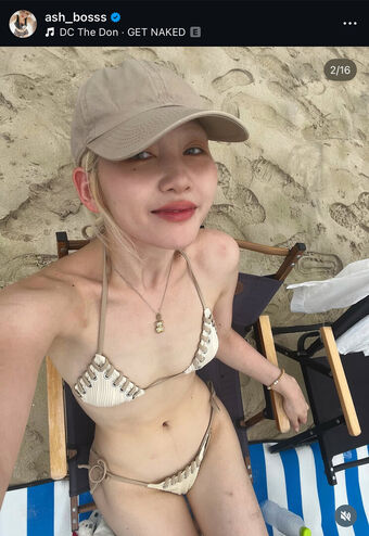 Ash-B Голе фотографије OnlyFans 41
