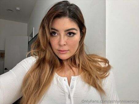 ashlynniswrong Голе фотографије OnlyFans 5