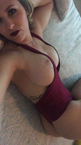 Ashyreddevil Голе фотографије OnlyFans 17
