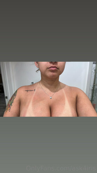 ask4iris Голе фотографије OnlyFans 16