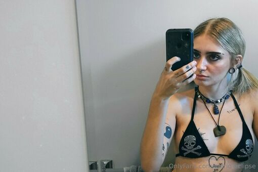 astrid-eclipse Голе фотографије OnlyFans 13