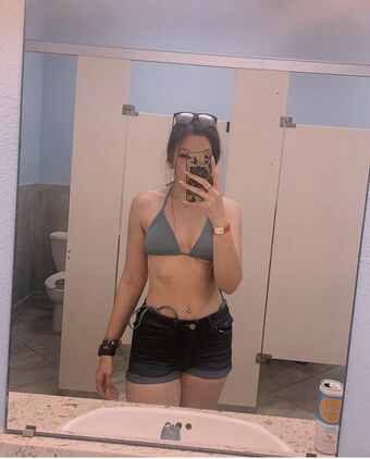 Avarodes Голе фотографије OnlyFans 11