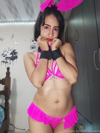 avliequeena Голе фотографије OnlyFans 10