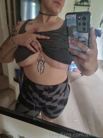 axarite Голе фотографије OnlyFans 31