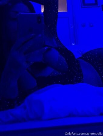 Ayleenbella Голе фотографије OnlyFans 13