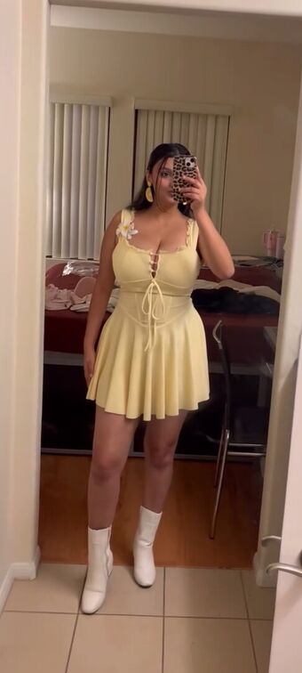_ayushaaaa__