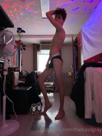 basilgray Голе фотографије OnlyFans 32