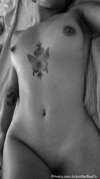 Bea7x Голе фотографије OnlyFans 26