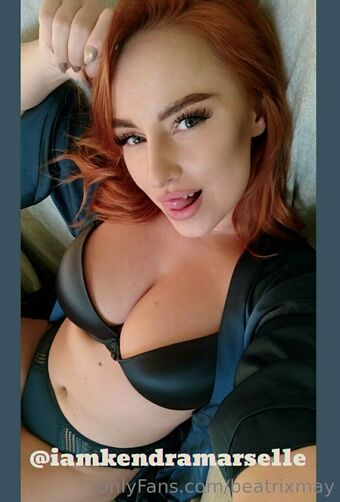 beatrixmay Голе фотографије OnlyFans 1