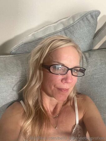 Bella Bare Голе фотографије OnlyFans 15