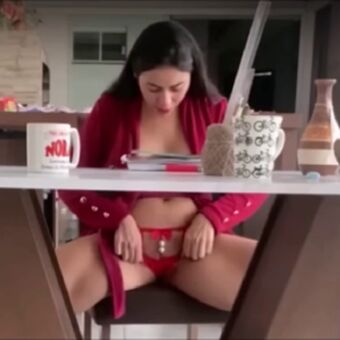 Bella Menezes