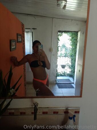 bellahotbrunette Голе фотографије OnlyFans 35