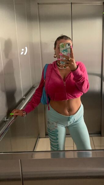 Beth G Голе фотографије OnlyFans 30