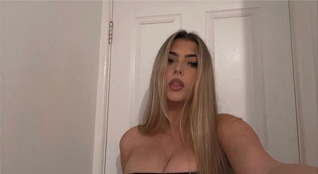 BigBitted75 Голе фотографије OnlyFans 30