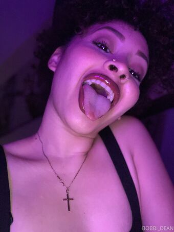 Bobbi_dean