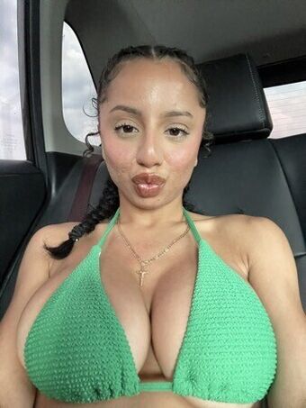 br1mberly Голе фотографије OnlyFans 3